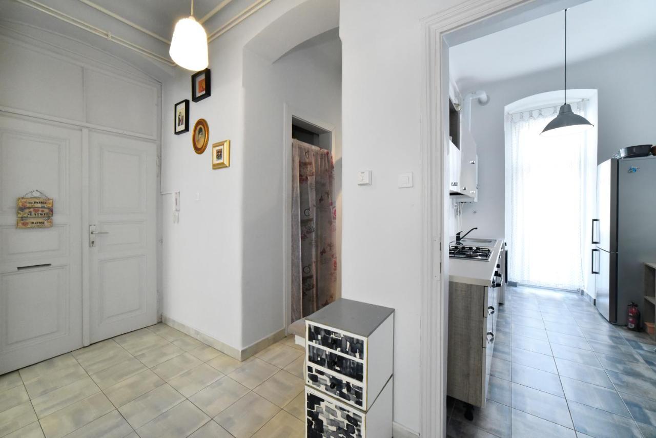 1Br In Central Zagreb & Main Station, Free Parking Apartman Kültér fotó