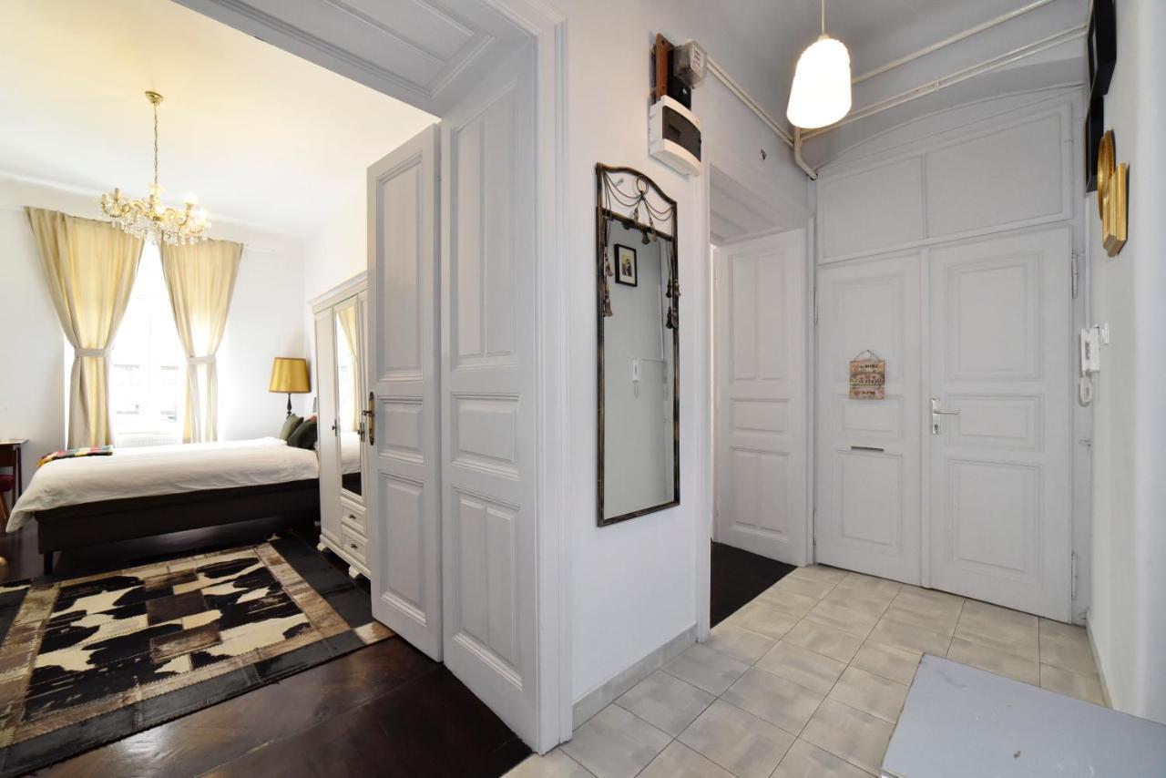 1Br In Central Zagreb & Main Station, Free Parking Apartman Kültér fotó